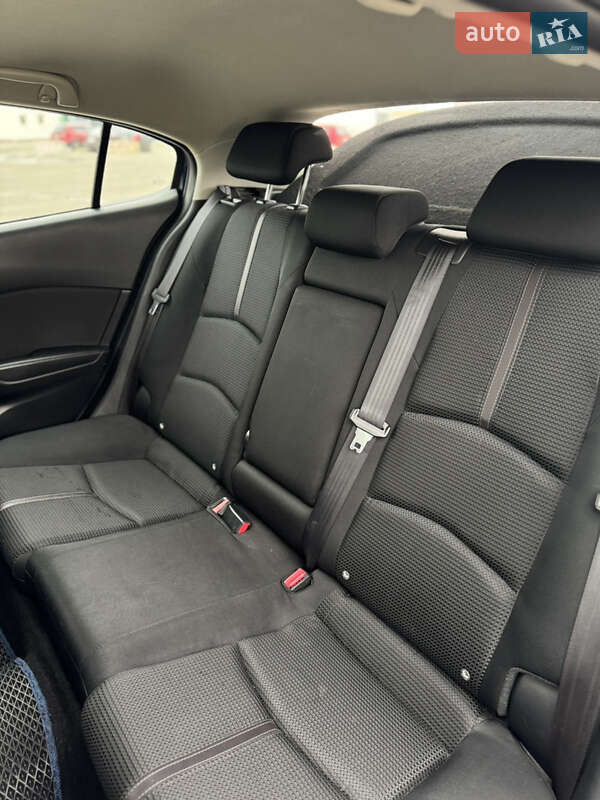 Хетчбек Mazda 3 2016 в Києві