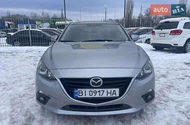 Хэтчбек Mazda 3 2015 в Кременчуге