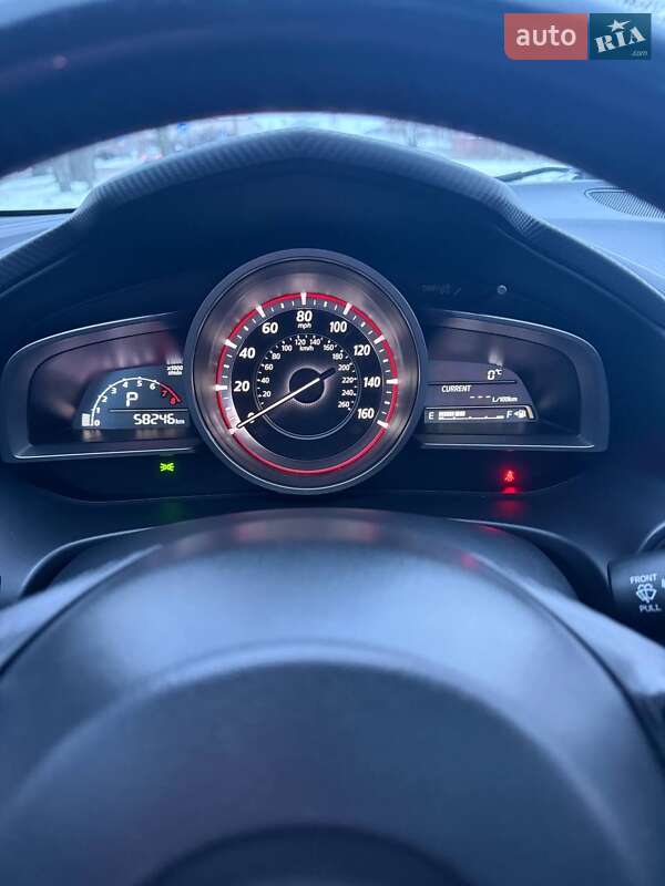Седан Mazda 3 2016 в Кропивницком