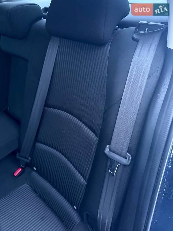 Седан Mazda 3 2016 в Кропивницком