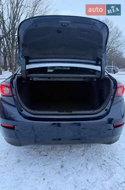 Седан Mazda 3 2016 в Кропивницком