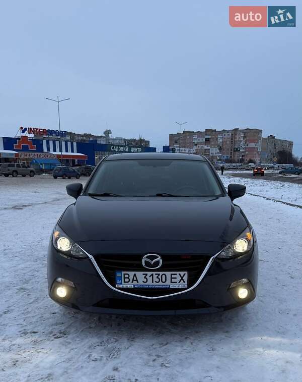 Седан Mazda 3 2016 в Кропивницком
