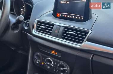 Седан Mazda 3 2018 в Одессе
