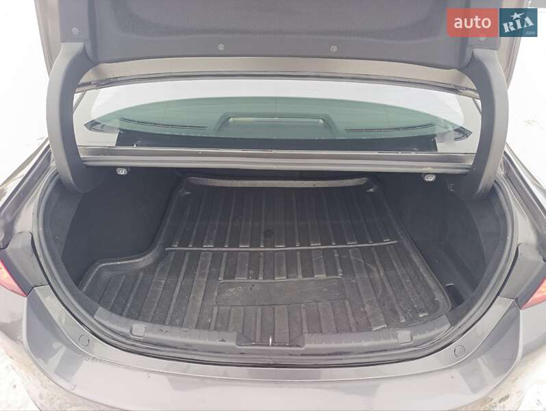 Седан Mazda 3 2022 в Киеве