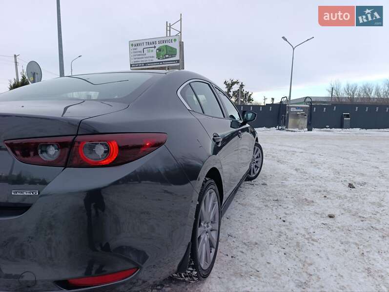 Седан Mazda 3 2022 в Киеве