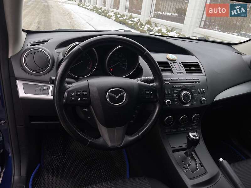 Хэтчбек Mazda 3 2013 в Виннице