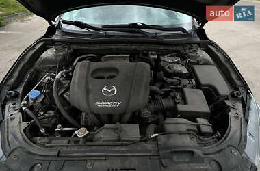 Седан Mazda 3 2017 в Киеве