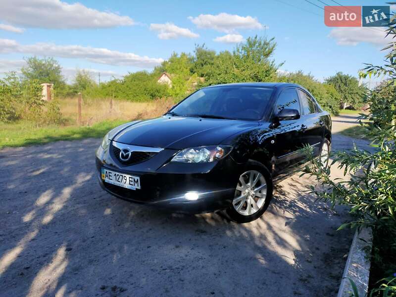 Седан Mazda 3 2006 в Першотравенске