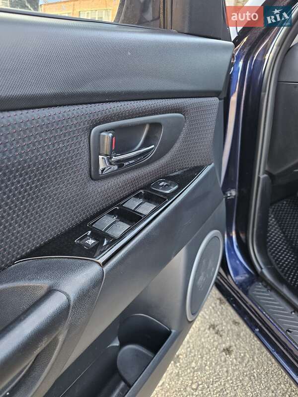 Седан Mazda 3 2008 в Николаеве