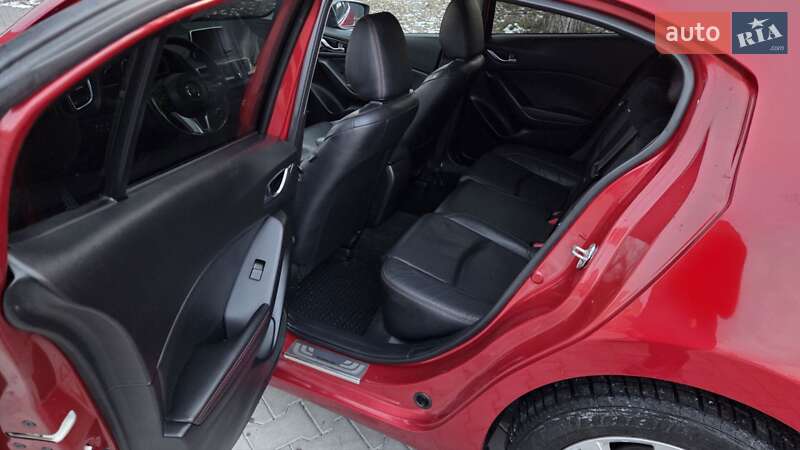 Хэтчбек Mazda 3 2015 в Черновцах фото 12 Хэтчбек Mazda 3 2015 в Черновцах