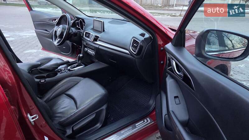 Хэтчбек Mazda 3 2015 в Черновцах фото 16 Хэтчбек Mazda 3 2015 в Черновцах