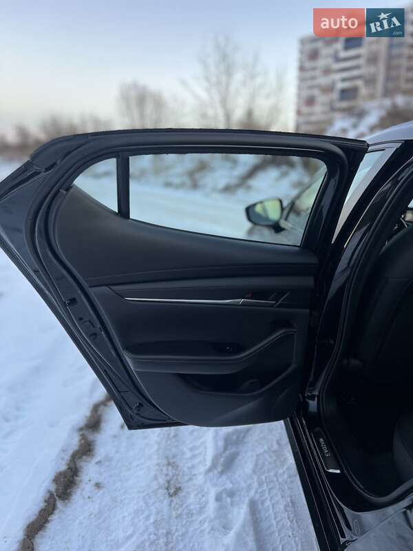 Хэтчбек Mazda 3 2024 в Львове