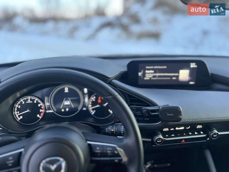 Хэтчбек Mazda 3 2024 в Львове