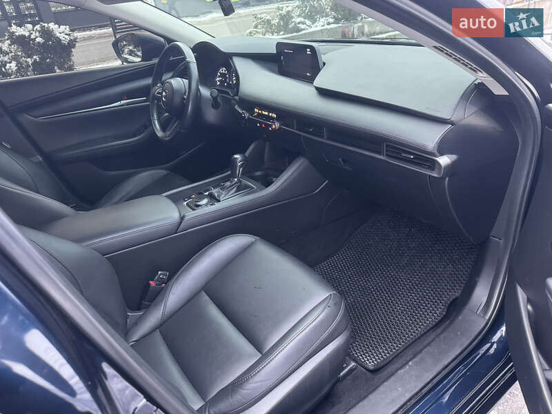 Седан Mazda 3 2020 в Днепре