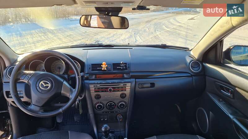 Седан Mazda 3 2008 в Ровно