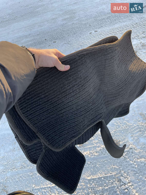 Хэтчбек Mazda 3 2006 в Киеве фото 24 Хэтчбек Mazda 3 2006 в Киеве