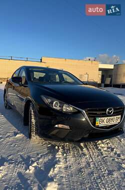 Седан Mazda 3 2014 в Вараше