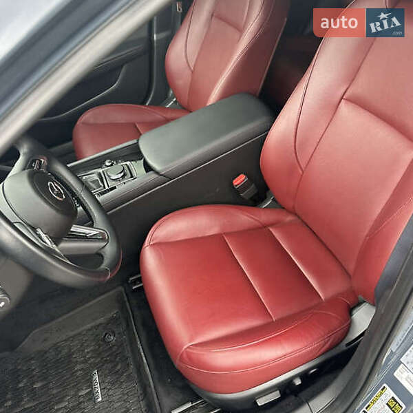 Хэтчбек Mazda 3 2022 в Киеве