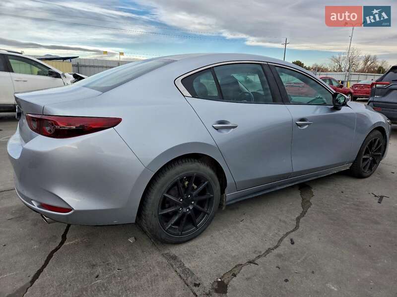 Седан Mazda 3 2020 в Чернигове