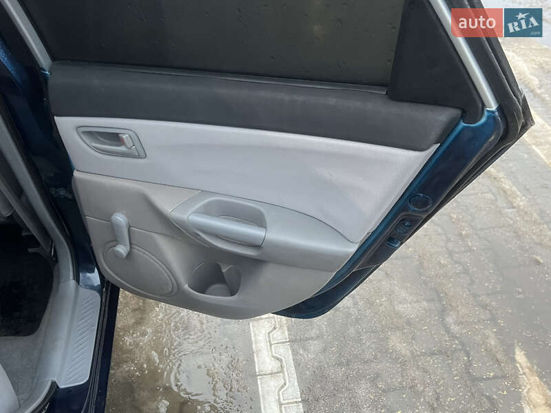 Хетчбек Mazda 3 2004 в Києві