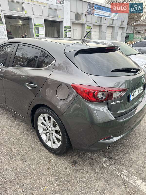 Хэтчбек Mazda 3 2018 в Запорожье