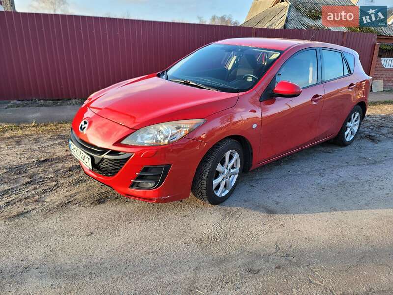 Хэтчбек Mazda 3 2010 в Чернигове