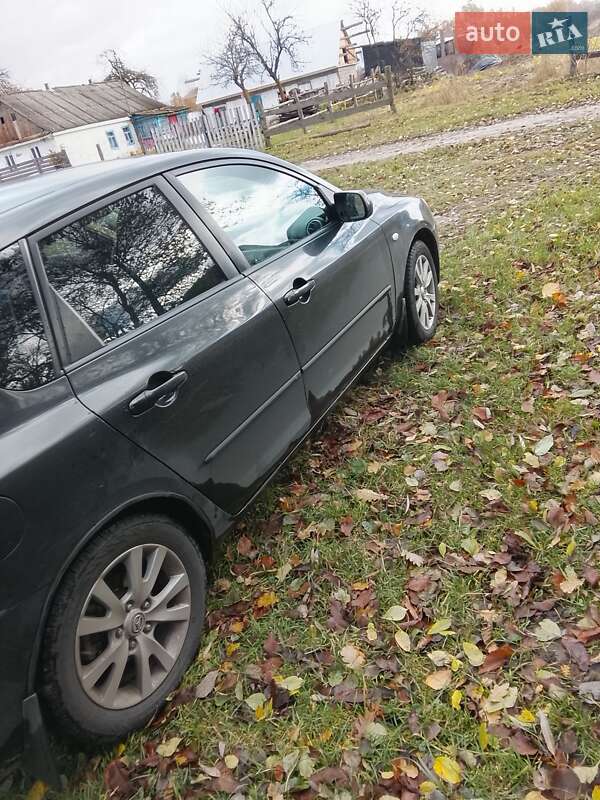 Хэтчбек Mazda 3 2006 в Звягеле