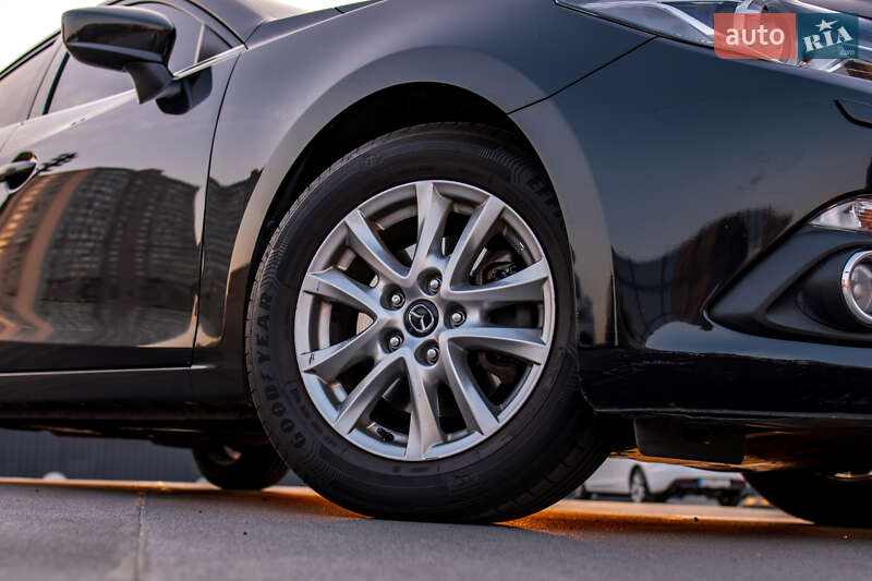 Хетчбек Mazda 3 2016 в Києві