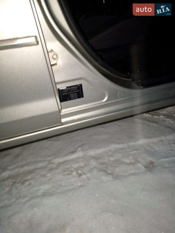 Хэтчбек Mazda 3 2008 в Житомире