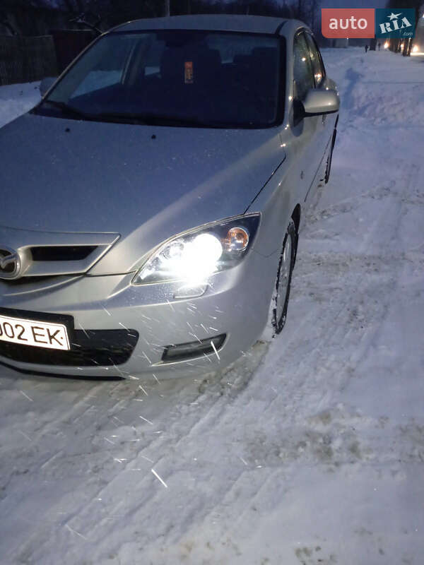 Хэтчбек Mazda 3 2008 в Житомире