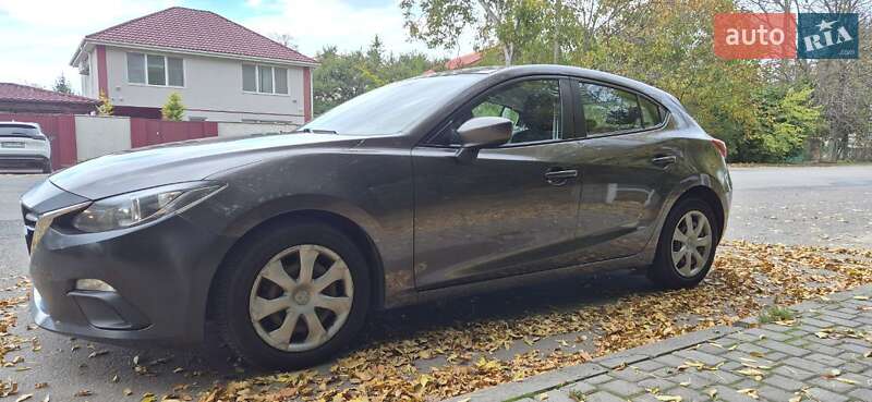 Хэтчбек Mazda 3 2014 в Одессе