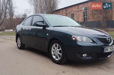 Седан Mazda 3 2006 в Ровно