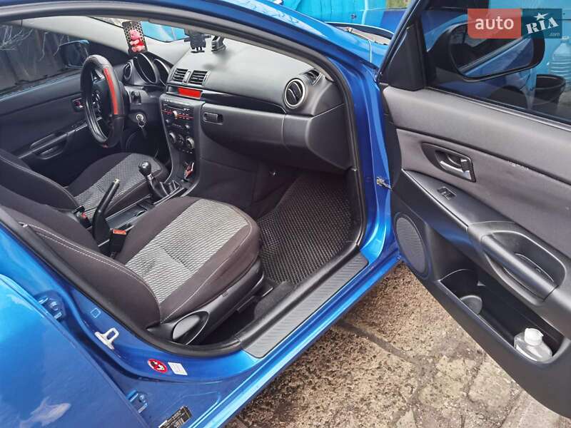 Хэтчбек Mazda 3 2004 в Кривом Роге фото 4 Хэтчбек Mazda 3 2004 в Кривом Роге