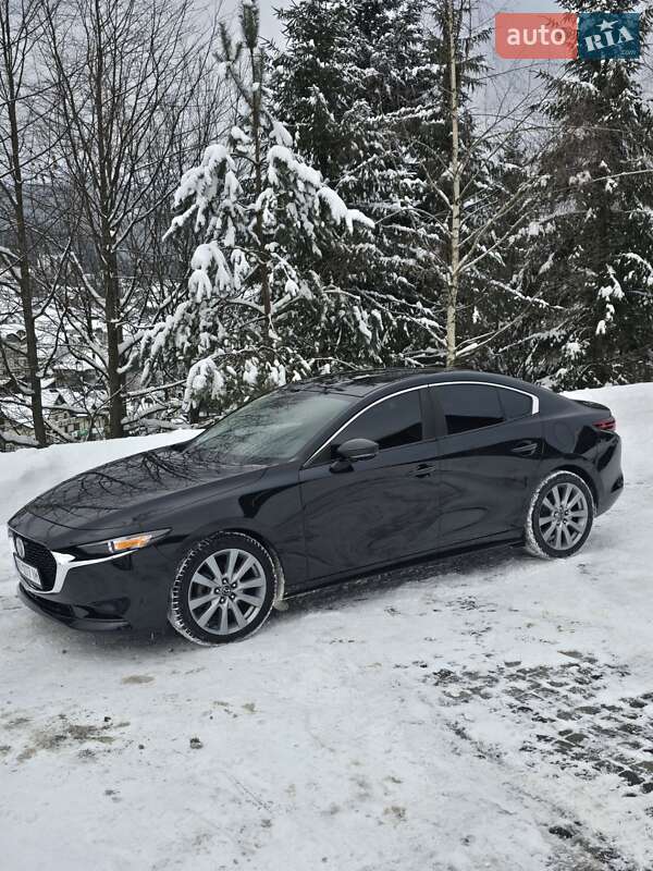 Седан Mazda 3 2019 в Коломые
