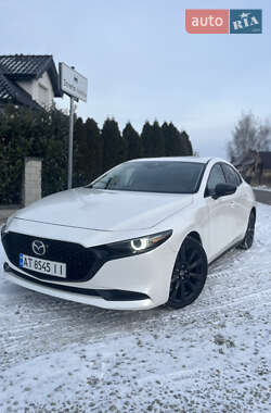 Седан Mazda 3 2022 в Ивано-Франковске