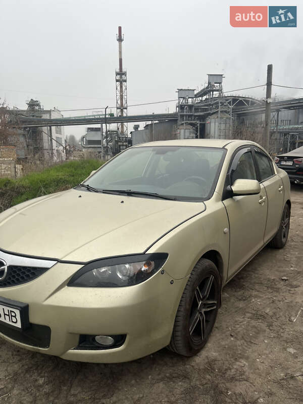 Седан Mazda 3 2007 в Николаеве