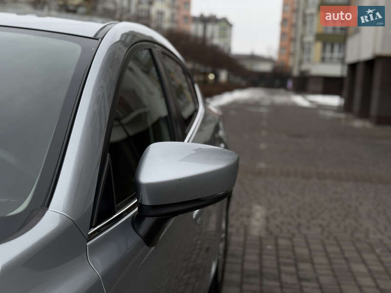 Седан Mazda 3 2018 в Івано-Франківську