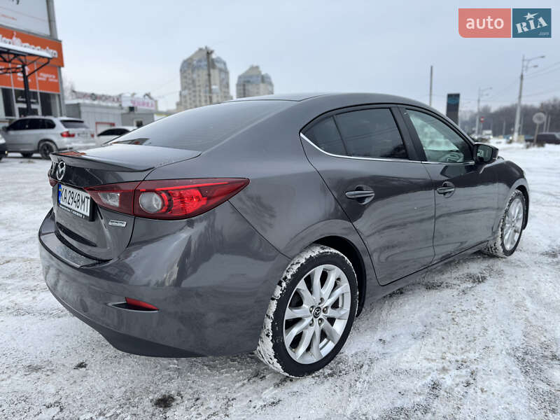 Седан Mazda 3 2018 в Днепре