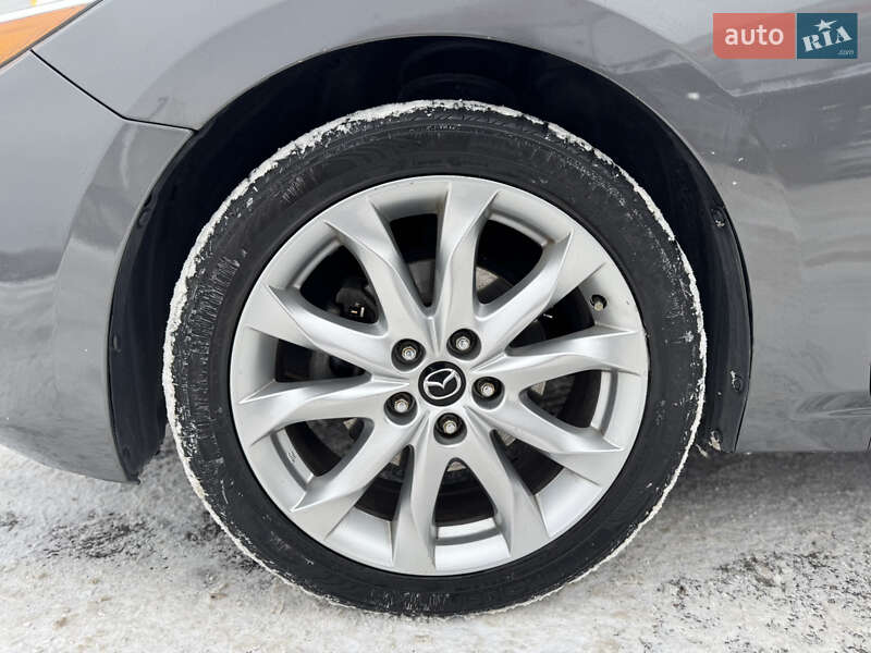 Седан Mazda 3 2018 в Днепре