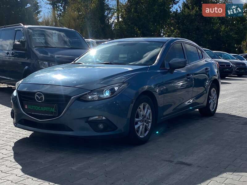 Седан Mazda 3 2014 в Киеве