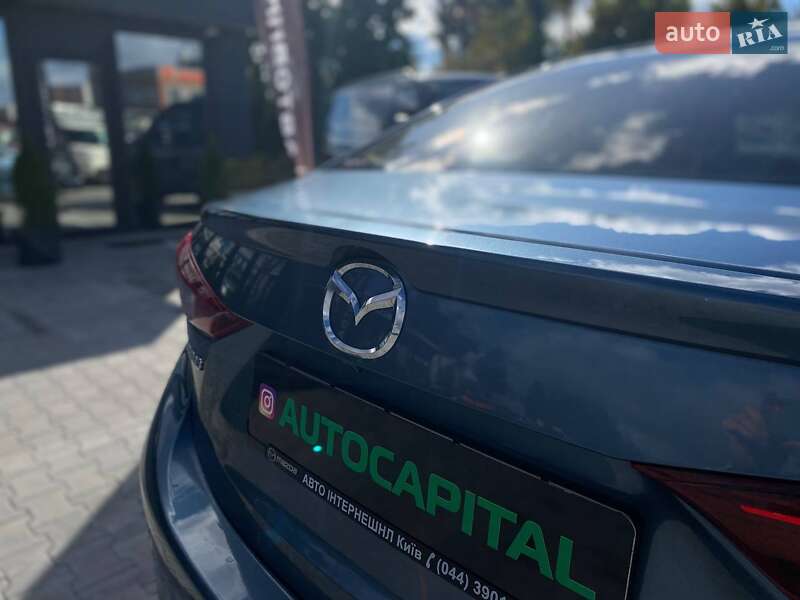 Седан Mazda 3 2014 в Киеве