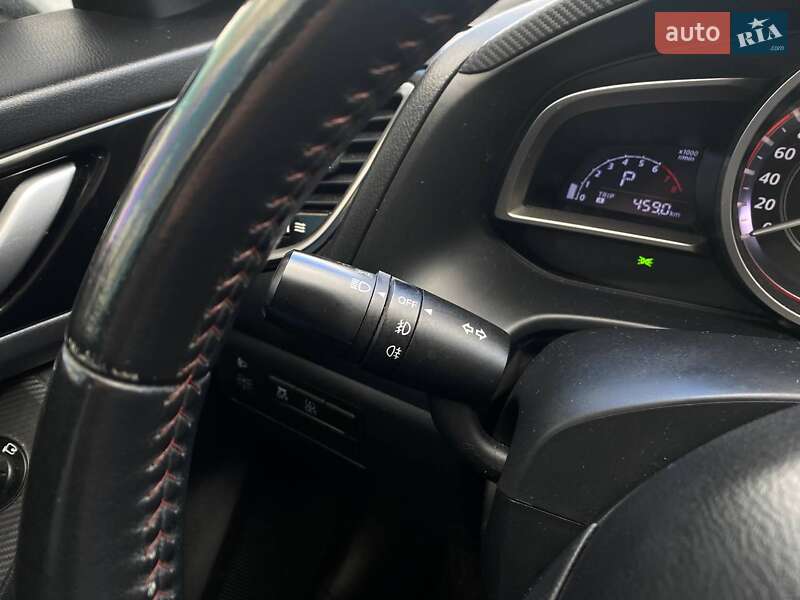 Седан Mazda 3 2014 в Киеве