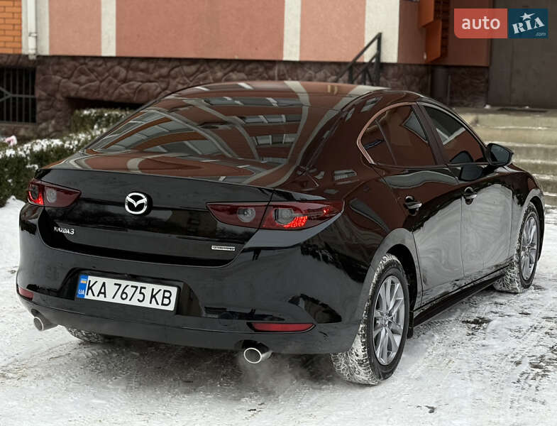 Седан Mazda 3 2020 в Черновцах
