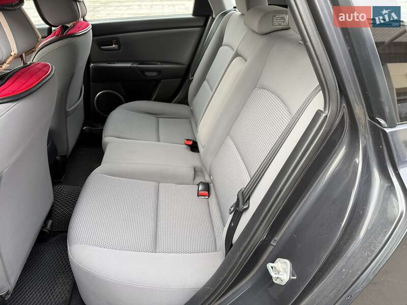 Хэтчбек Mazda 3 2007 в Одессе