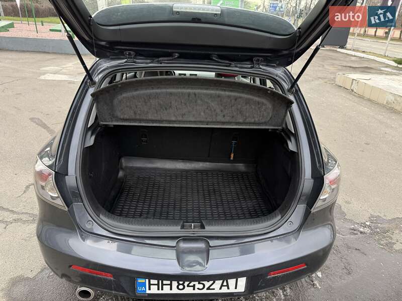Хэтчбек Mazda 3 2007 в Одессе