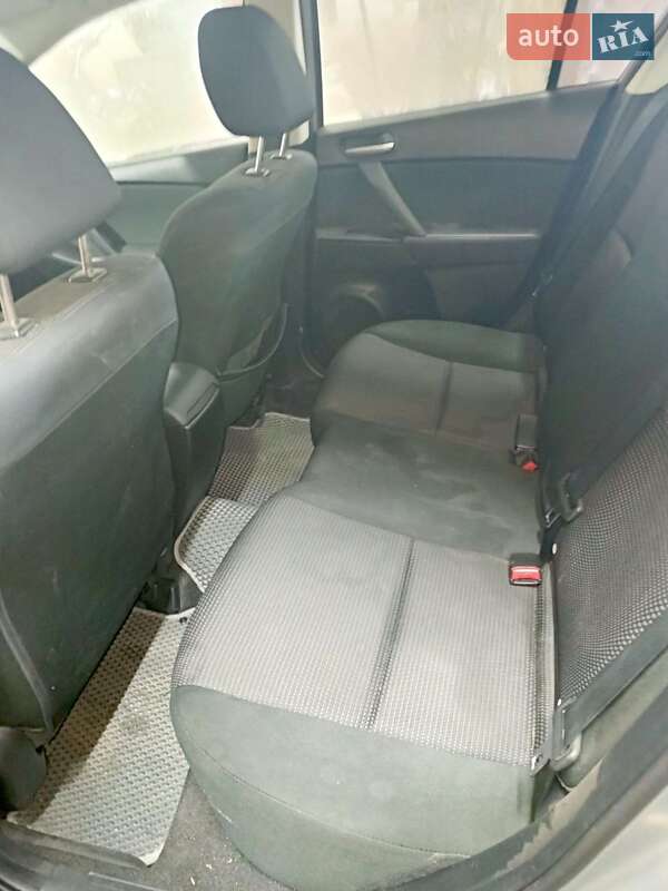 Седан Mazda 3 2013 в Одессе