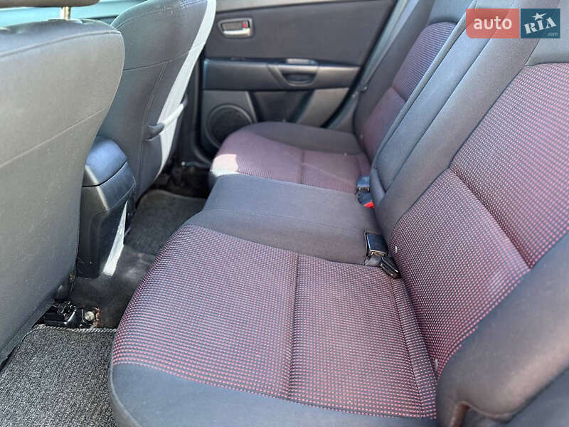 Хэтчбек Mazda 3 2006 в Запорожье