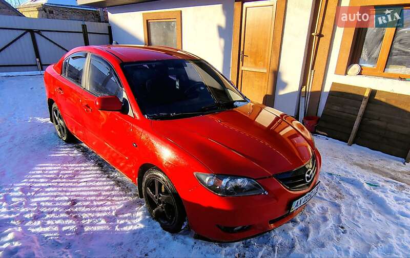 Седан Mazda 3 2004 в Кагарлыке