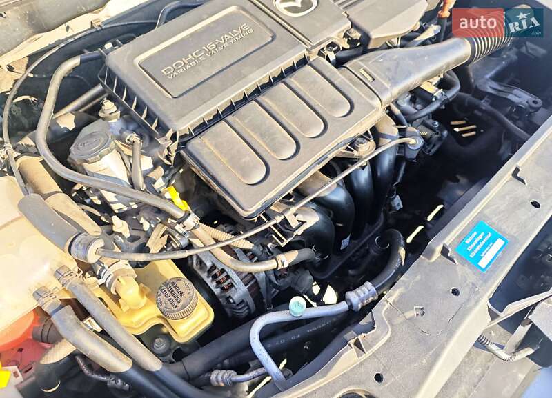 Хэтчбек Mazda 3 2006 в Сарнах