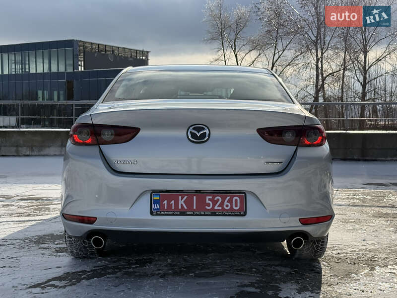 Седан Mazda 3 2019 в Киеве
